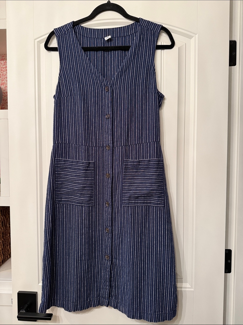 Old Navy button front Pinstripe Sleeveless Midi Dress with pockets